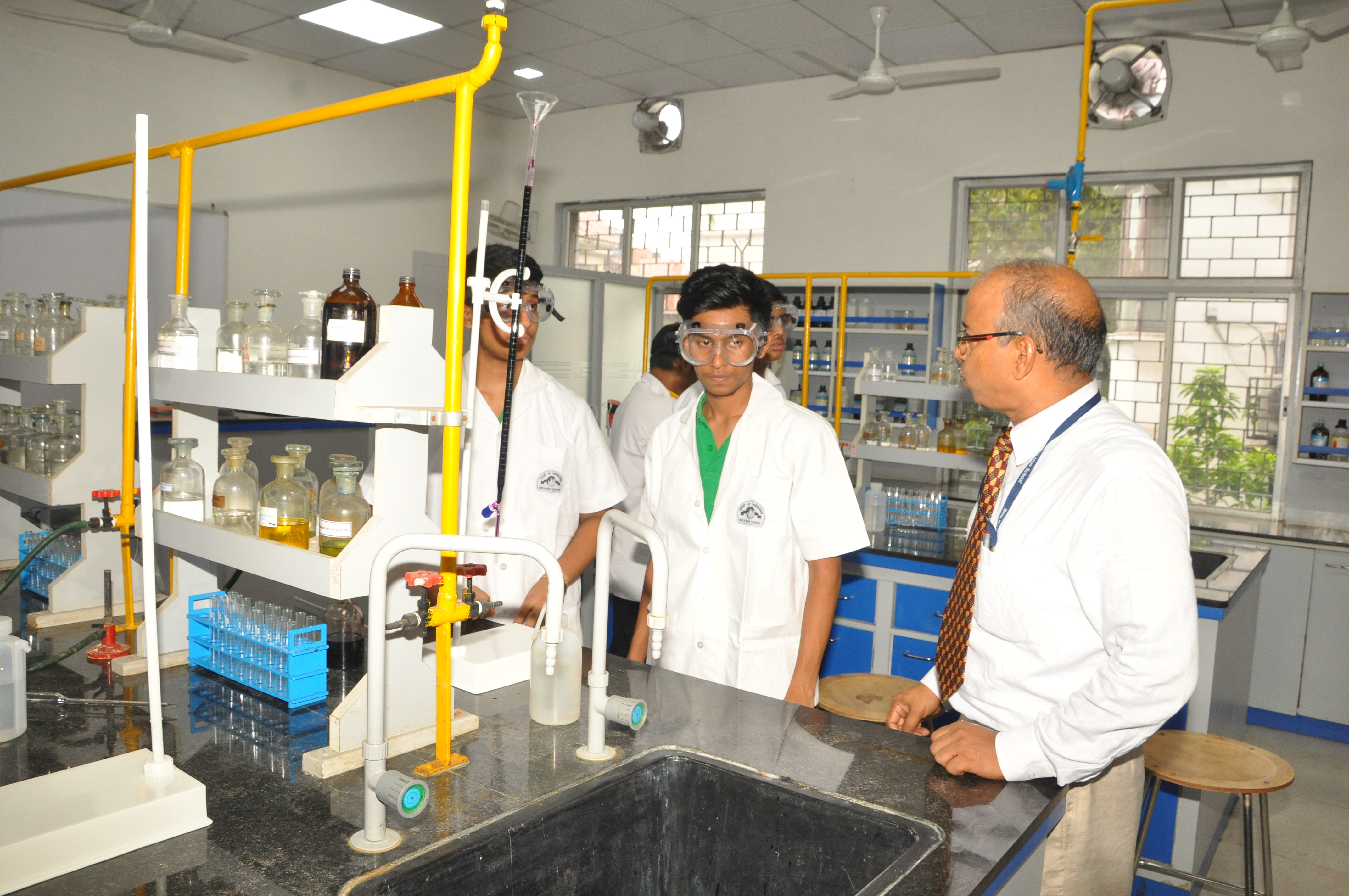 Laboratories Birla High School (Senior Section)